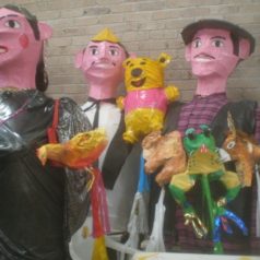 La cartonería arte que se perpetra en la región